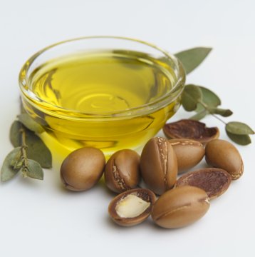 Argan seeds and oil
