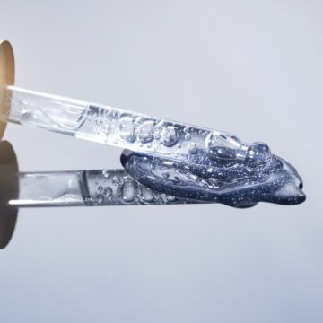 close-up-hyaluronic-acid-tratment