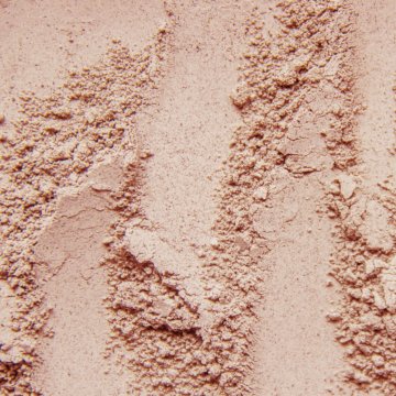 dry-mask-of-clay-powder-selective-focus